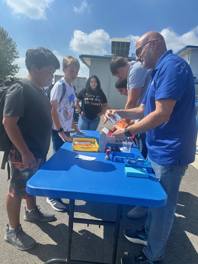 PBIS lunchtime activity hosted by Science