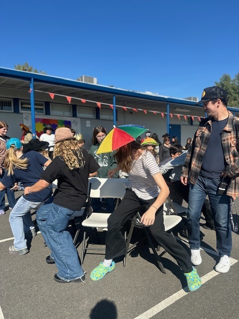 RRW - "Musical Hats"