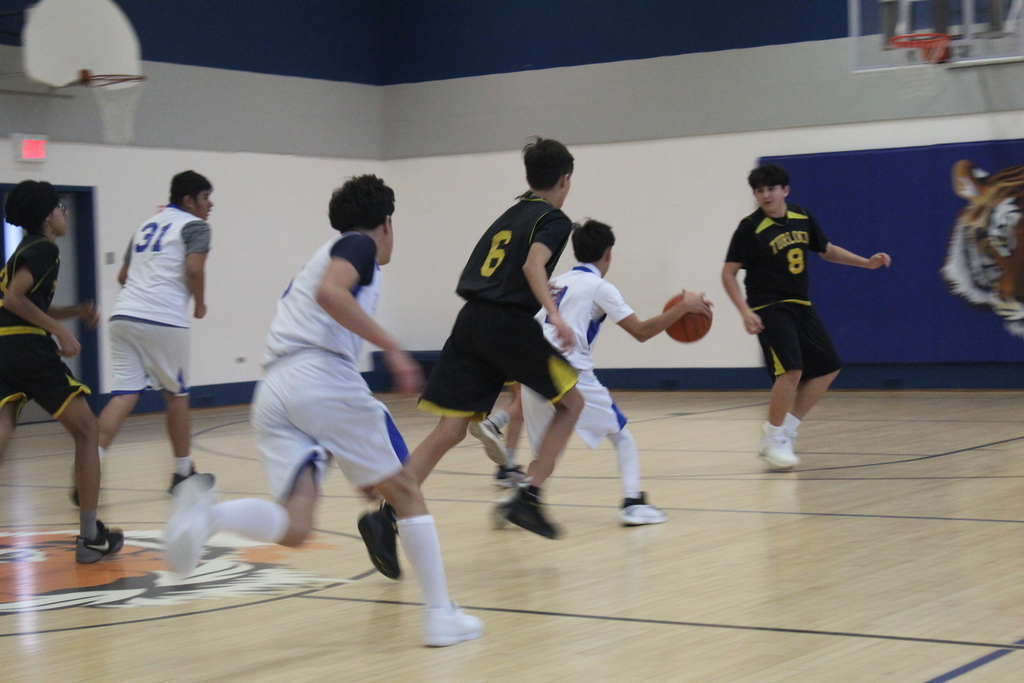 7th/8th 25-26 Boys Basketball