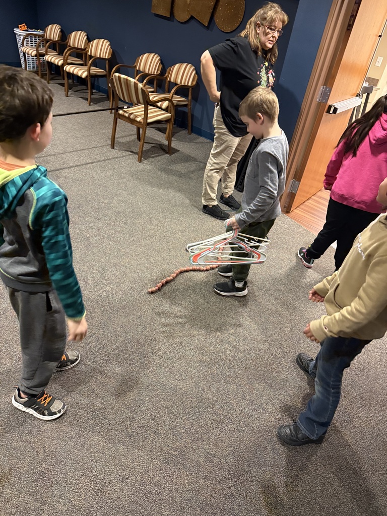 Field Trip to Edgewood Assisted Living - 3rd Grade