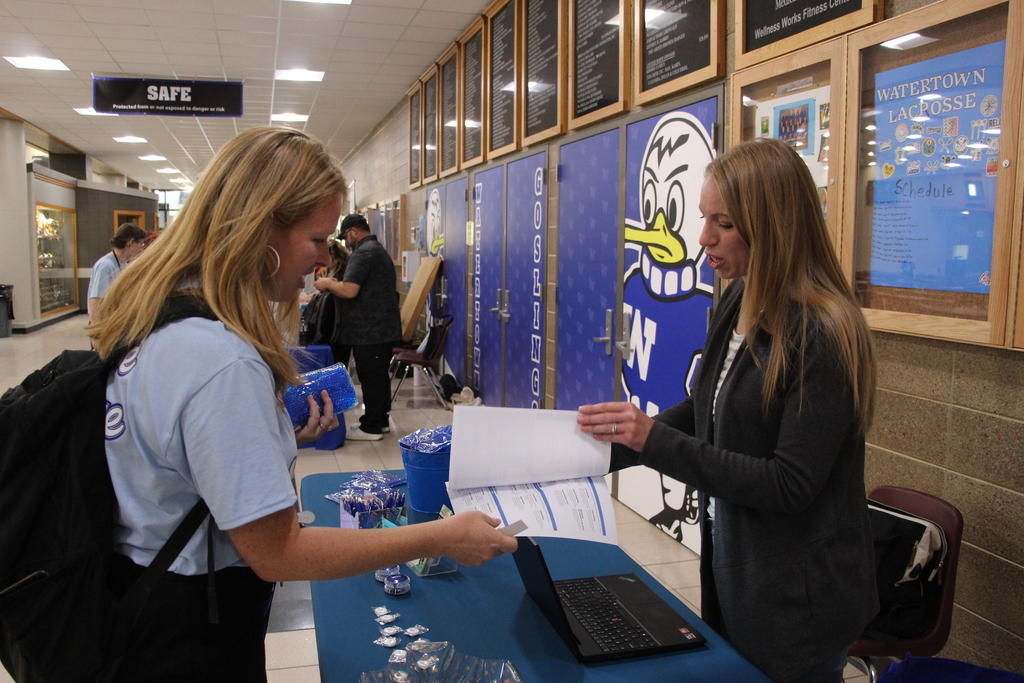 Benefits and Wellness Fair attendees