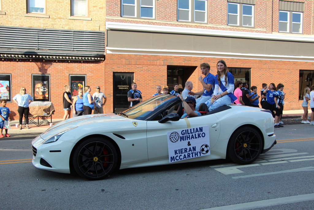 WHS Parade Homecoming Court