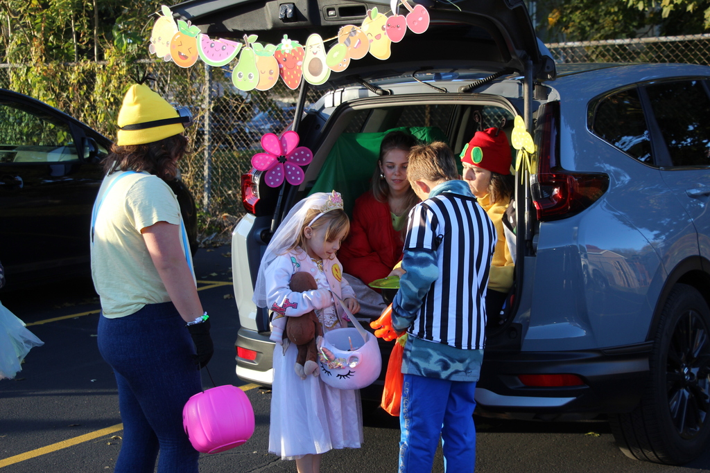 Schurz Trunk-or-Treat