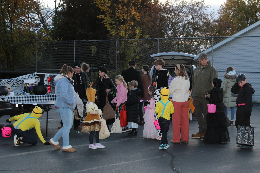 Lincoln STEM Trunk-or-Treat