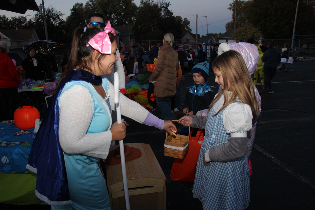 Lincoln STEM Trunk-or-Treat