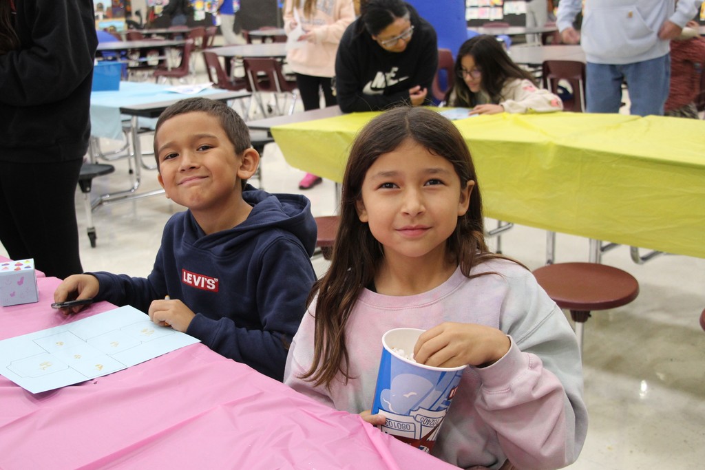 WUSD Student Art Showcase Photo