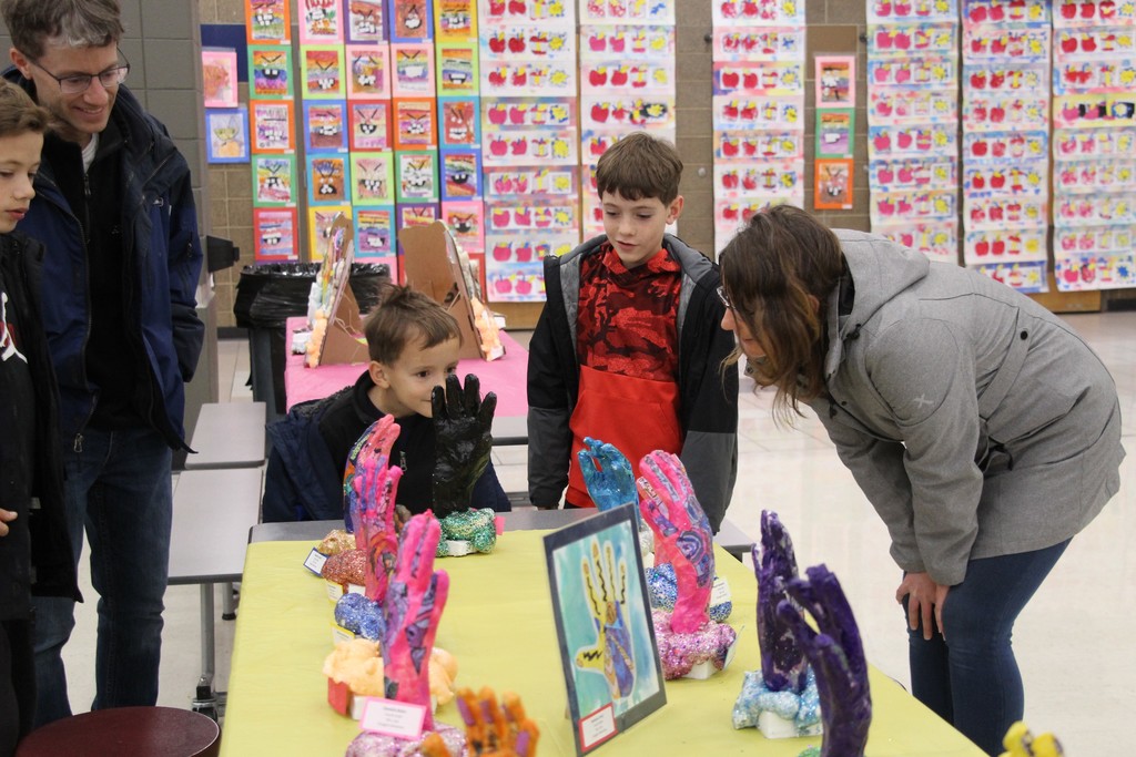 WUSD Student Art Showcase Photo