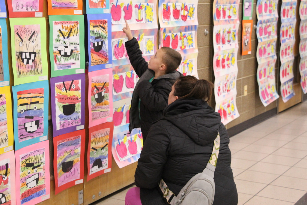 WUSD Student Art Showcase Photo