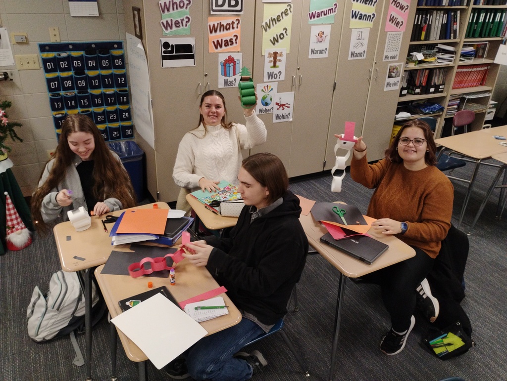 German language students learn about holiday traditions