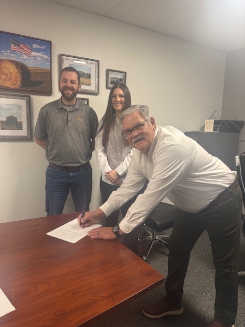 Douglas PUD Award Signing