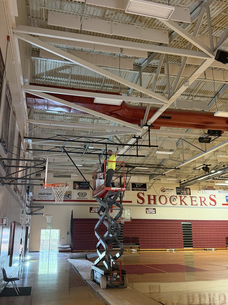 Construction worker working in the gym.
