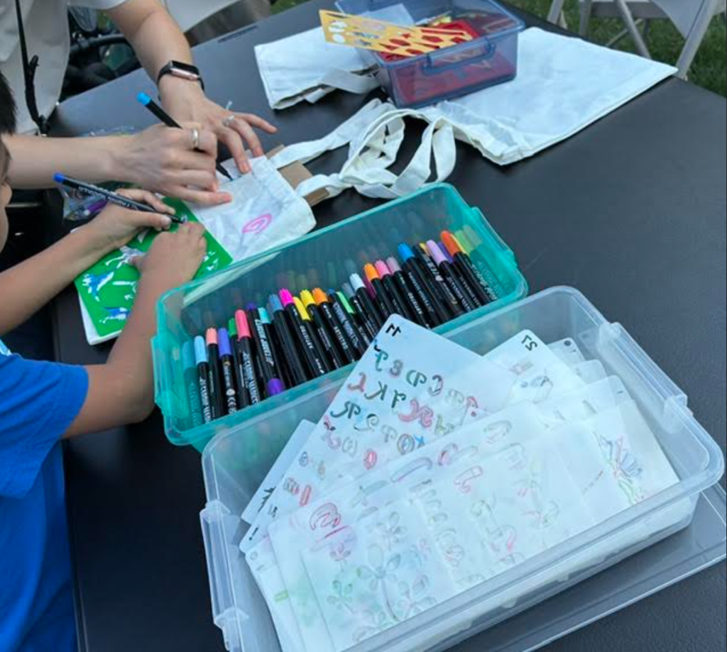 image of kids making crafts