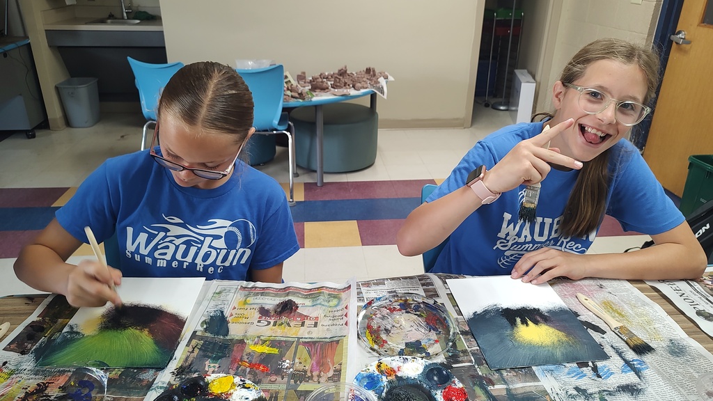 kids painting