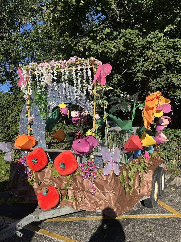 Whittier's Decorated Float