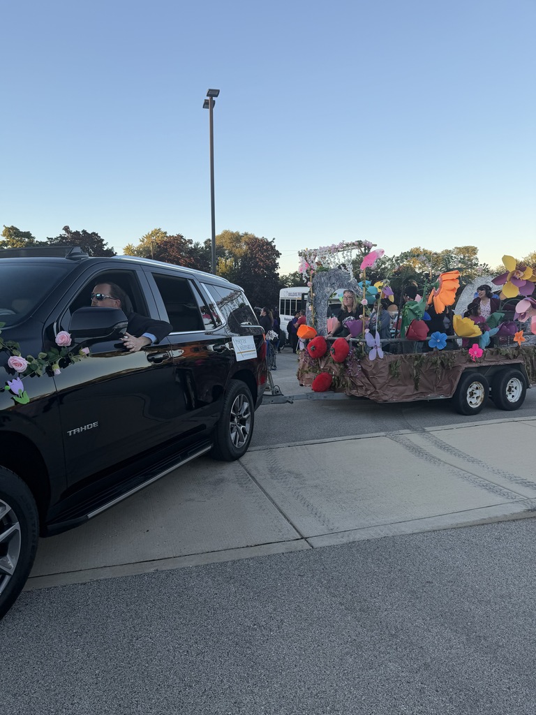 Whittier staff, students and family members in the WPS60 Parade SY '27