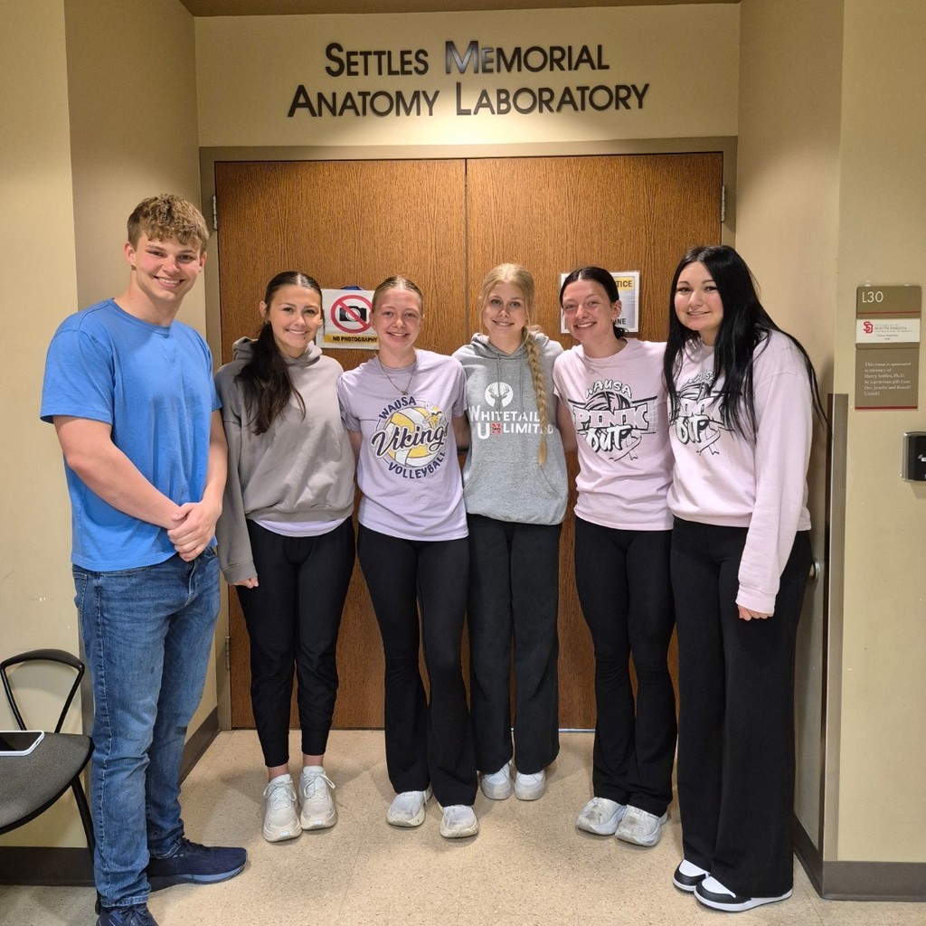 WHS anatomy students at USD