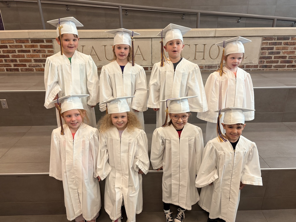 Wausa Viking Graduate images