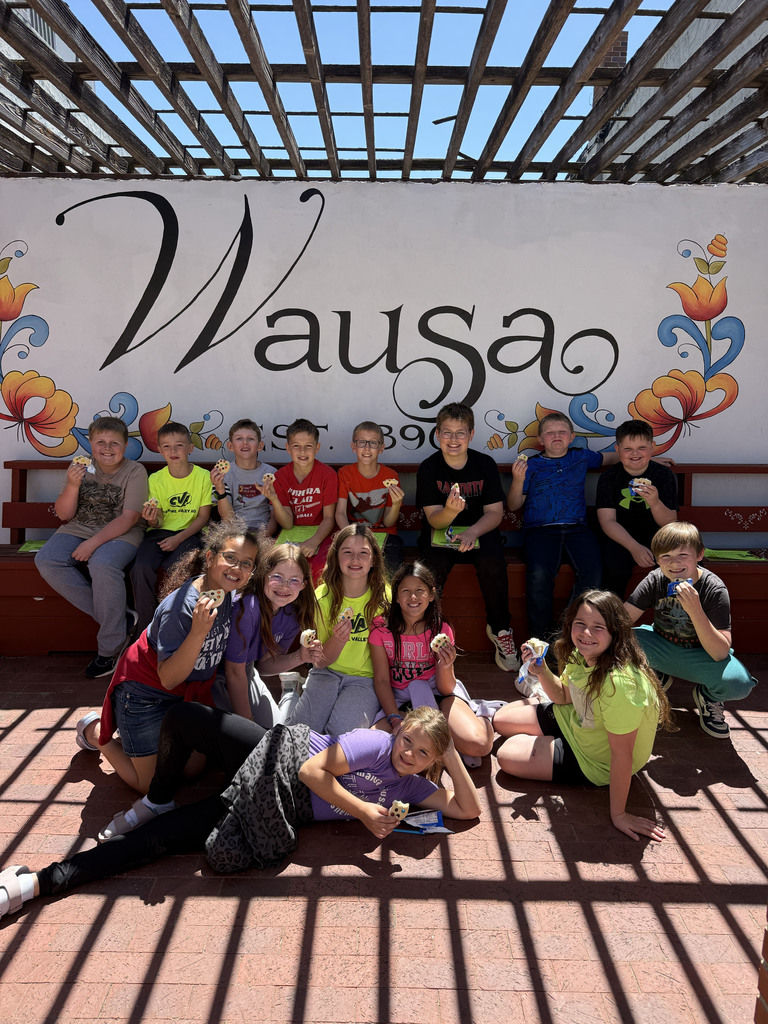 4th grade had a great time visiting The Market today for Market Math! 🛒➕  A huge thank you to Josh Barney for helping create a math scavenger hunt tied directly to our 4th grade math standards. Students explored the store searching for specific items and solving real-world math problems along the way.  To celebrate all of their hard work, the kids enjoyed ice cream bars on the walk back to school! 🍦  Thank you so much to The Market for welcoming us and helping make math meaningful, engaging, and fun for our students today! Experiences like these help our students see how the skills they are learning in the classroom connect to the real world and prepare them to become confident problem-solvers far beyond 4th grade.