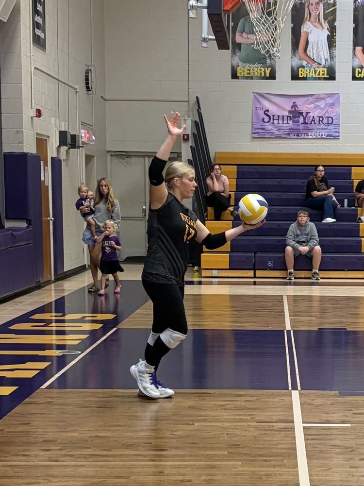 Kali S on the serve!