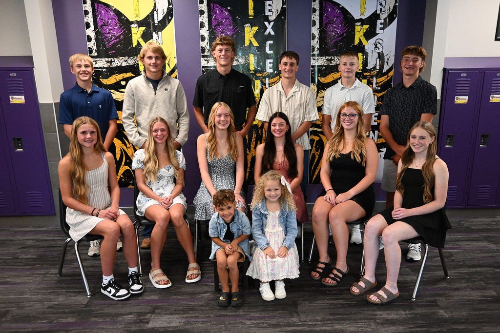 Wausa Homecoming Court