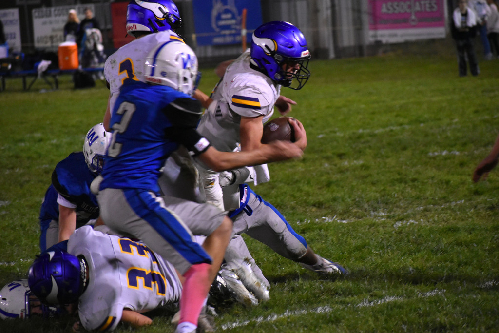 Mac C football game vs Wynot