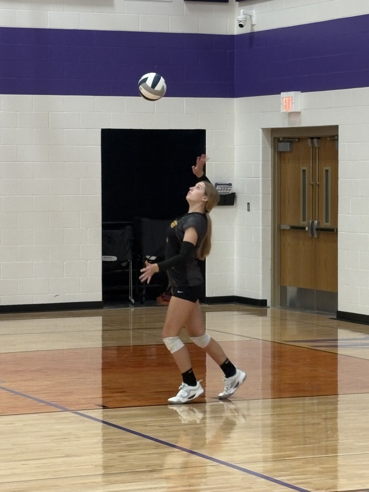Noel K on the serve 