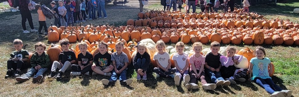 THANK YOU parent group for sponsoring our field trip to the farm!
