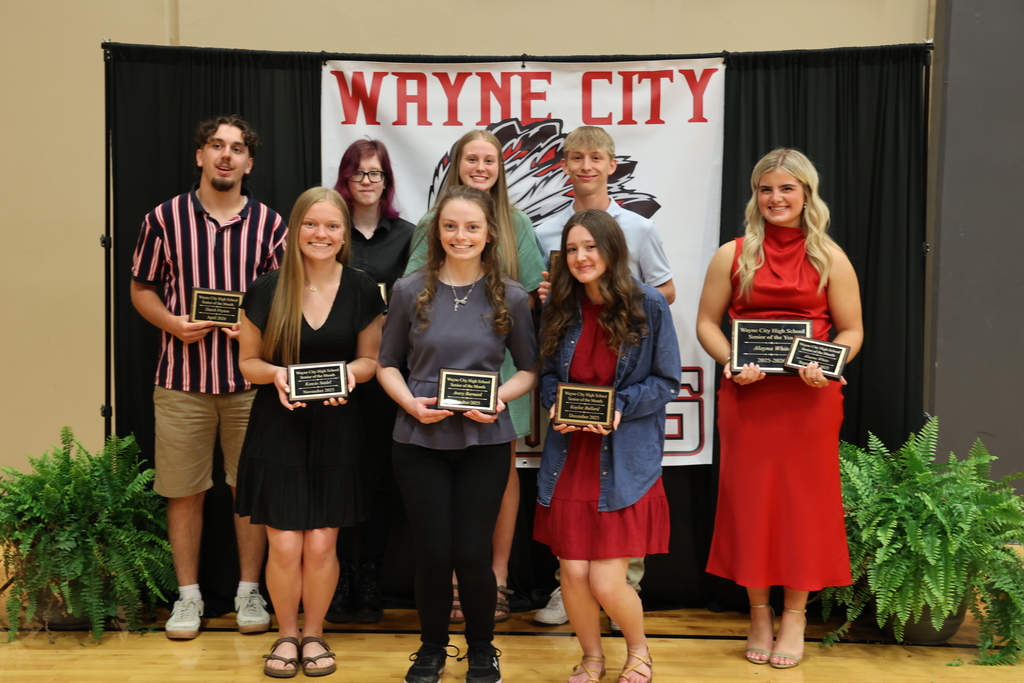 Senior of the Month Recipients: Dutch Peyton, Eowyn Smith, Emma Griswold, Dawson Wood, Kenzie Seidel, Avery Barnard, Kaylee Bullard and Senior of the Year: Alayna White 