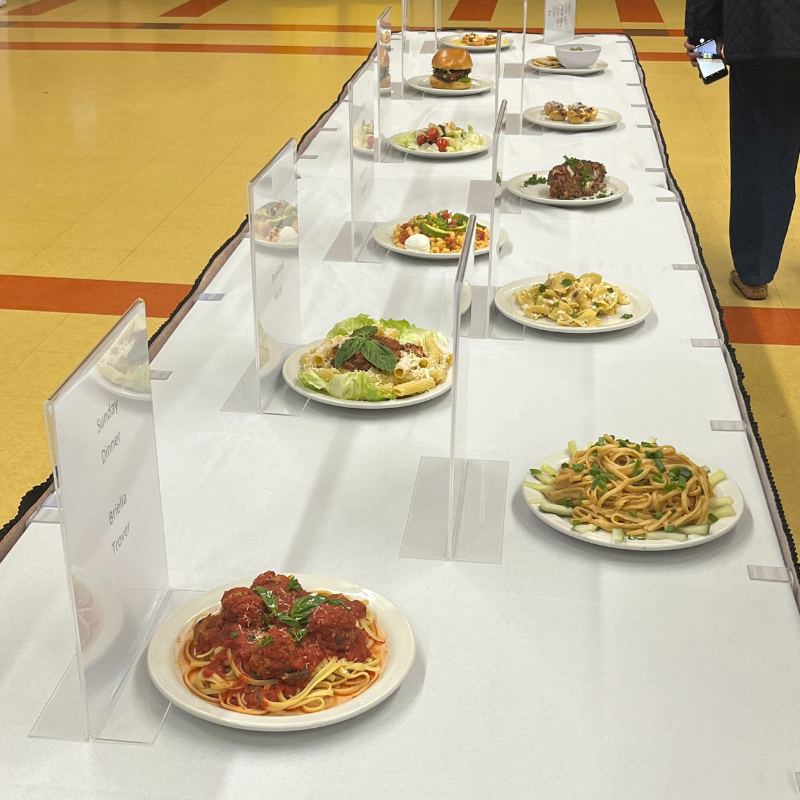 Congratulations to MACKENZIE CASTALDO (3rd grade at Packanack Elementary school) for winning the First Annual Future Chef Competition on March 27, 2024! Mack's Chili Cheese Mac scored 94 total points with the judges for Originality, Easy Preparation, Healthy Attributes, Kid Friends, Taste, Plate Presentation & Chef Presentation. Mackenzie's recipe will represent Wayne Public Schools to be considered in the National Future Chefs Competition and be featured on the Elementary School Lunch Menu in May.2024. All recipes can be viewed on the district website: https://www.wayneschools.com/foodservices #wayneschoolsnj #wayneschoolsnjElem #futurechefs #sodexo