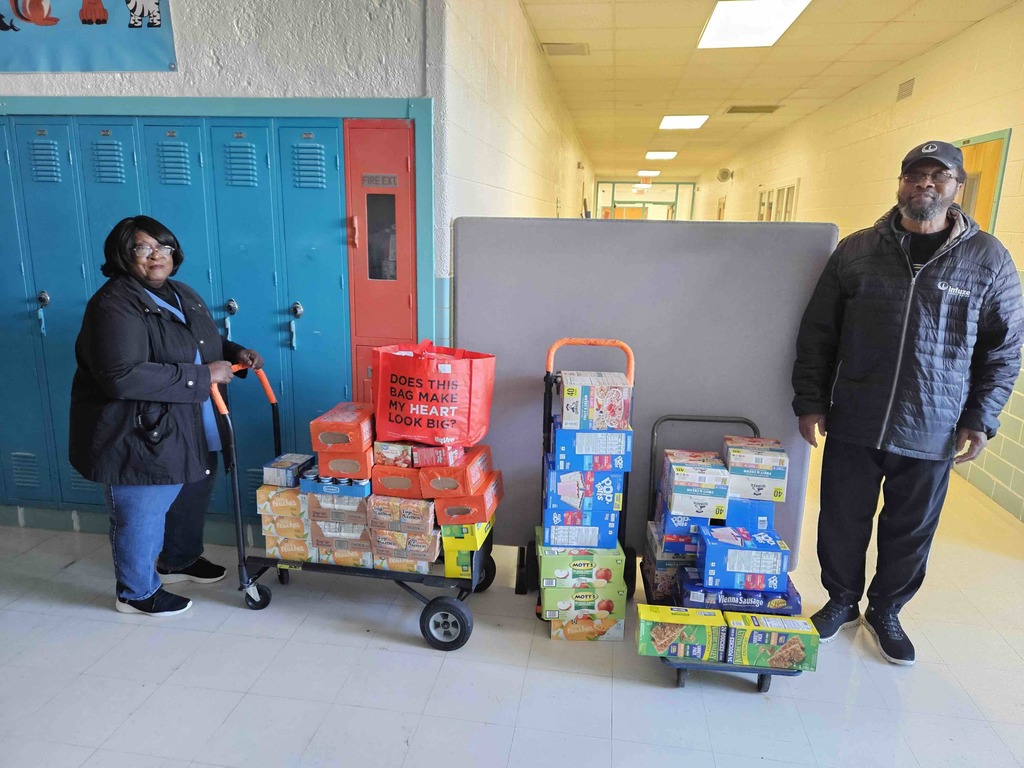First Baptist Church donates food to Snack in a Pack     First Baptist Church recently donated food items valued at $386 (based on weight) to help Snack in a Pack, which provides supplemental food items to Waynesville R-VI students who might otherwise go hungry over weekends and holidays. Dr. Charles and Letitia Slider made the delivery on behalf of the church.         About Snack in a Pack  Snack in a Pack (SIAP) is a 100% donation-driven program that relies on the generosity of its partners, donors and community volunteers to continue its mission to feed hungry children and improve educational success.     Making a donation:  ·      Food donations made be dropped off at Pick Educational and Volunteer Center or at the Waynesville R-VI Administration Building in Waynesville.  o   Much needed items include  §  canned chicken  §  canned tuna  §  canned ravioli and other pastas  §  peanut butter.   ·      Individuals may purchase items directly on Snack in a Pack’s Amazon Wishlist at https://www.amazon.com/hz/wishlist/ls/LHIMQ7EWYF88?ref_=wl_share  ·      Monetary donations may be made online through MySchoolBucks at https://www.myschoolbucks.com/ver2/stores/catalog/getproduct?productKey=ZZJNGFJ7X20WNYU&OPTZZJNGFJ7X20WNYU=ZZJNGFJ7XH0WSFK  ·      Monetary donations also may be mailed to:  Snack in a Pack  Community Resource Office  Pick Educational and Volunteer Center  12751 Pulaski Ave.  Fort Leonard Wood, MO 65473