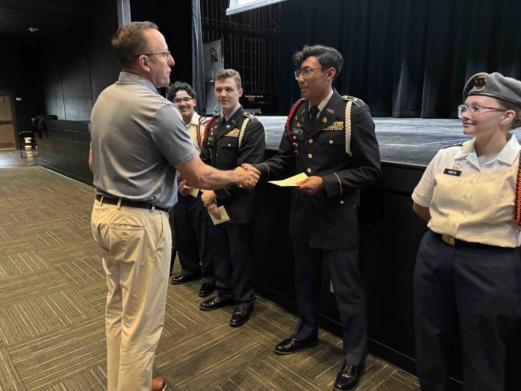 On Nov. 20, 2025, St. Robert Mayor James Breckenridge presented commemorative coins to the Waynesville JROTC Color Guard cadets who participated in the Veterans Day Parade on Nov. 11, 2025. The cadets were as follows  Right Guard- Cadet SGM Aiden Rivera National Colors- Cadet LTC Kaden Crone Missouri State Flag- Cadet Major David Boyd JROTC Battalion Colors- Cadet Captain Addison Smith Left Guard- Cadet Captain Aubrey Ellison