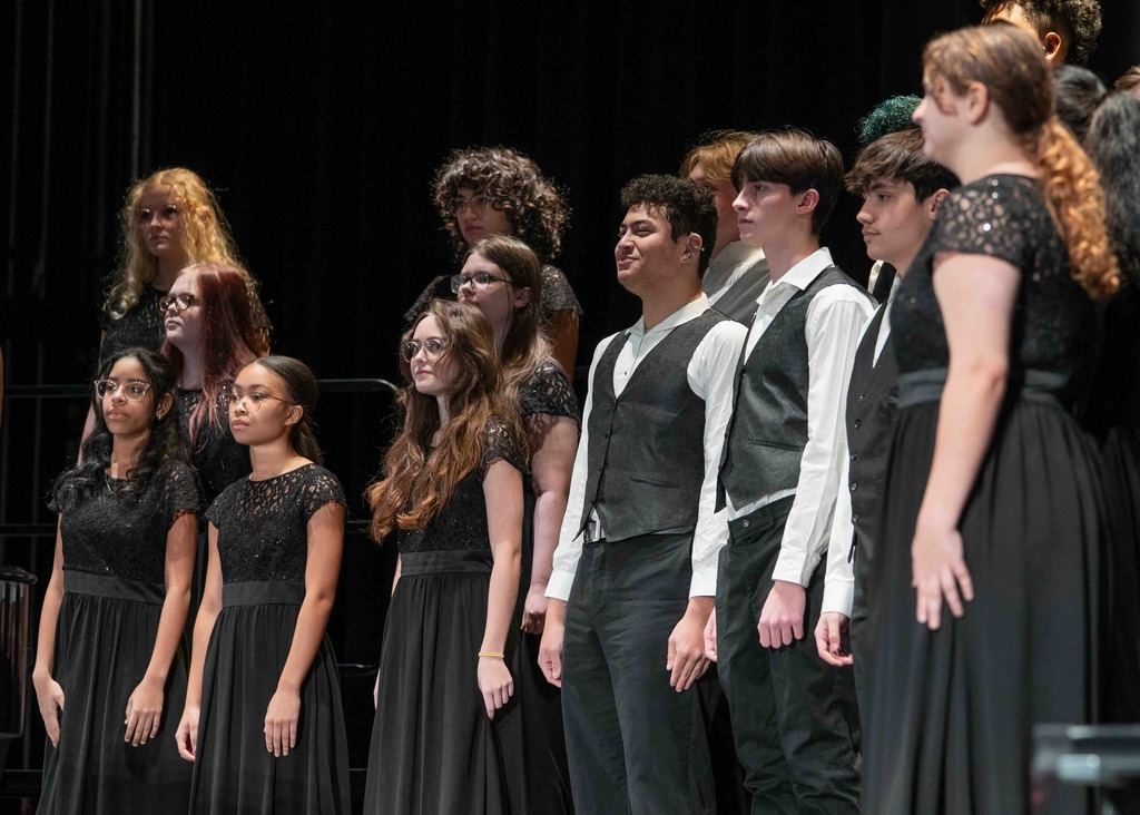 The Waynesville High School choirs held their Winter Concert on Dec 2, 2025, in the Waynesville High School Auditorium.