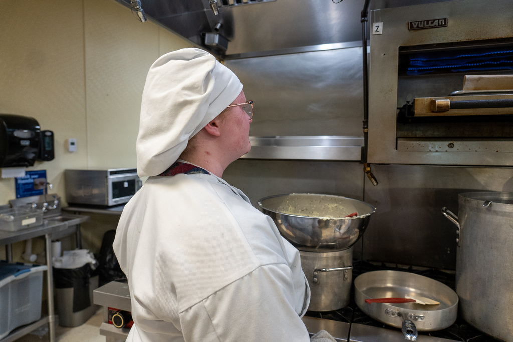 Waynesville Career Center culinary arts students serving the Waynesville-St. Robert Chamber of Commerce on Dec. 10, 2025.