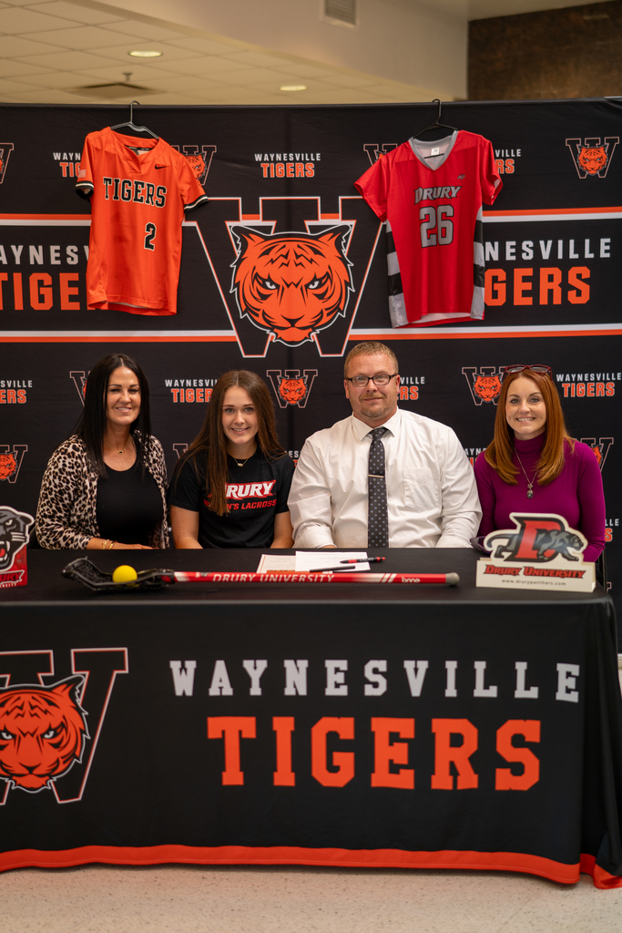 Sadie Faughn Signing