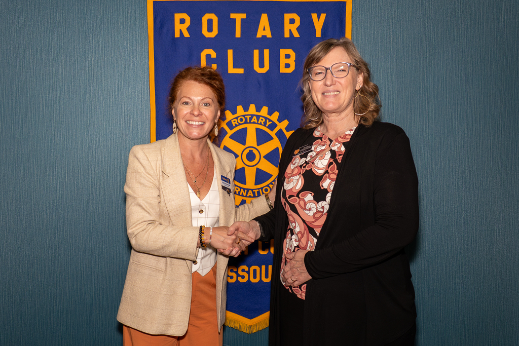 Rowden speaks at Rotary