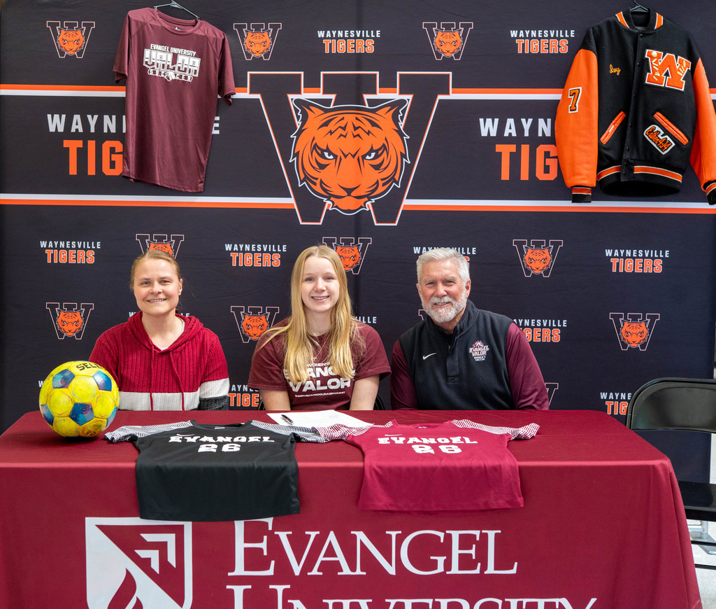 Smith signs with Evangel University