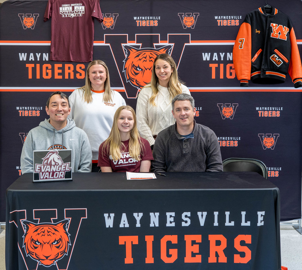 Smith signs with Evangel University