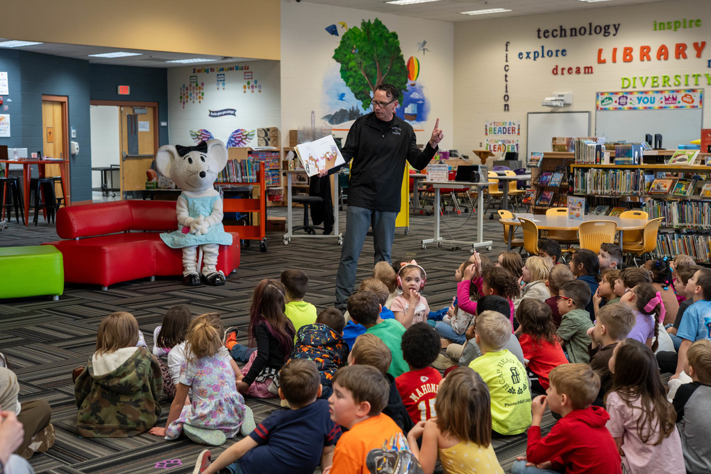 Love of Reading Week Continues