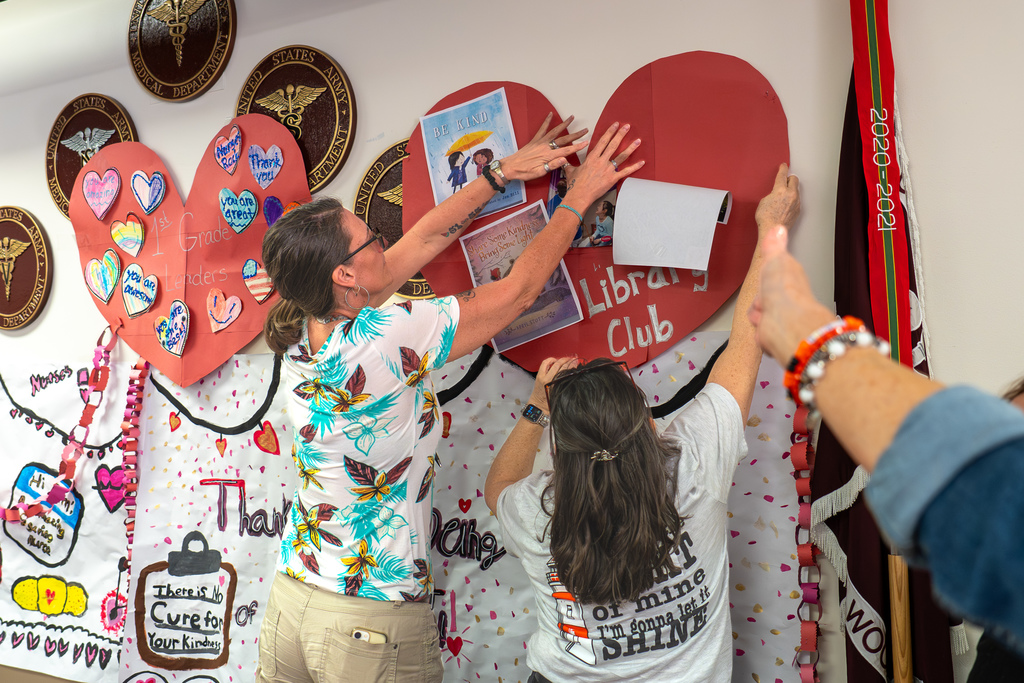 Thayer students deliver items to GLWACH