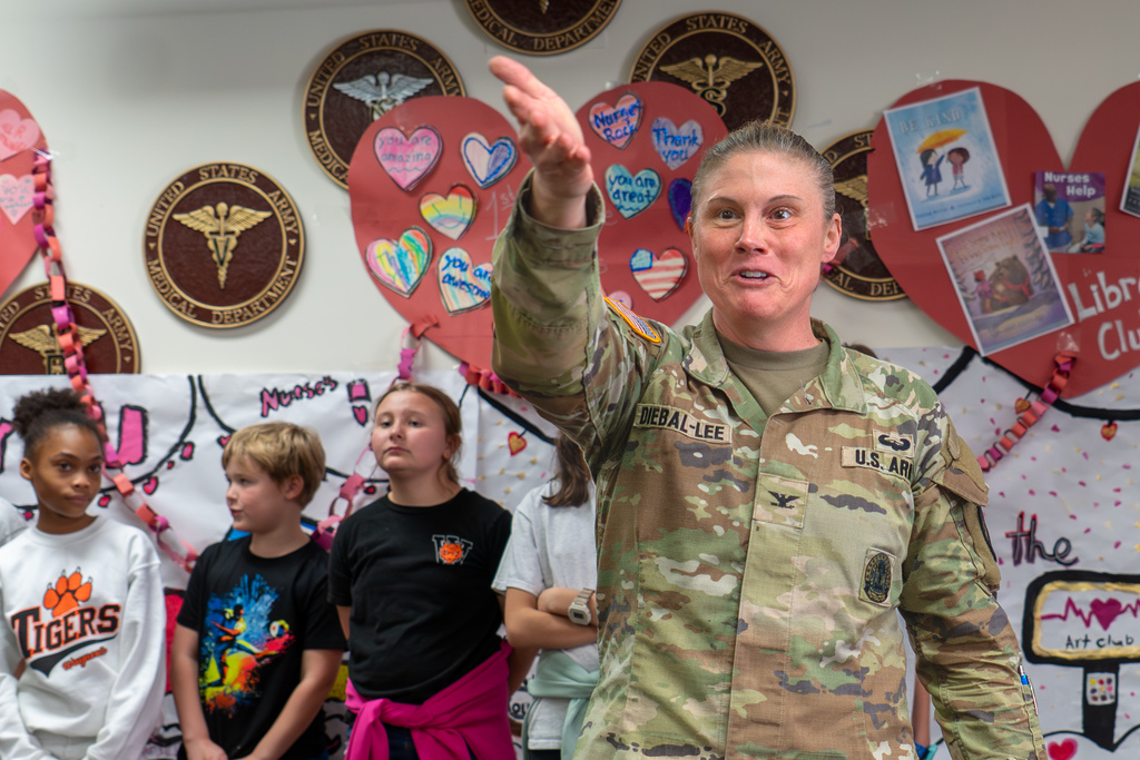 Thayer students deliver items to GLWACH