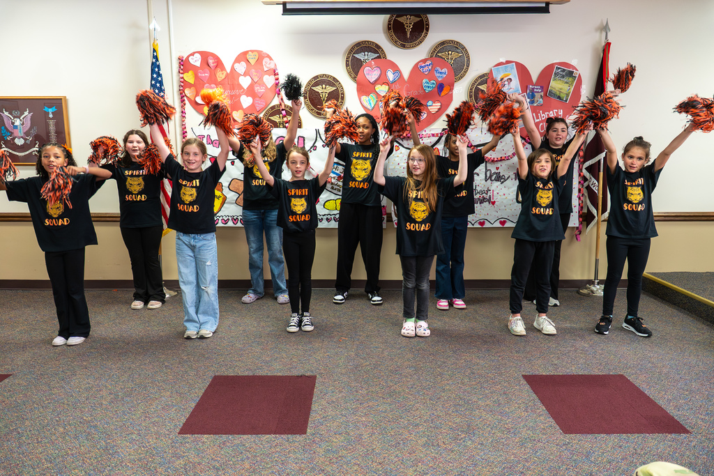 Thayer students deliver items to GLWACH