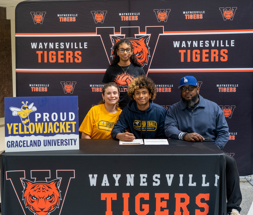Jackson signs to play football at Graceland University