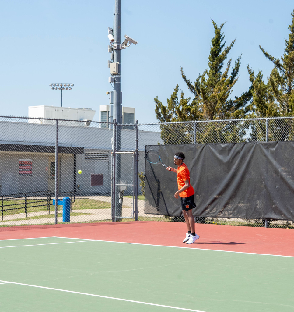 WHS Tennis takes on Houston