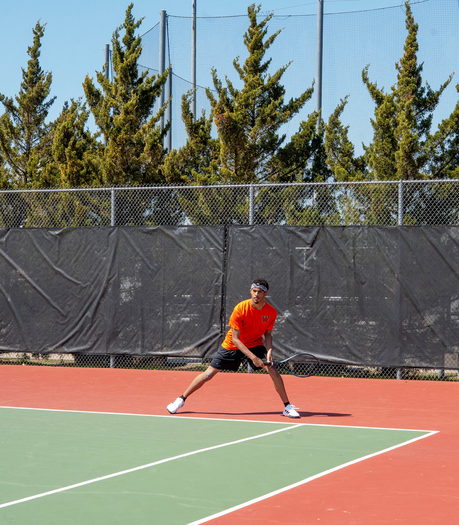 WHS Tennis takes on Houston