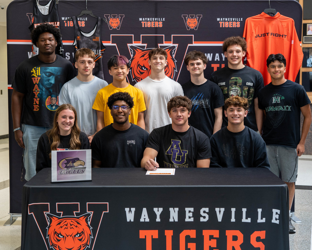 Camelin signs with Avila University