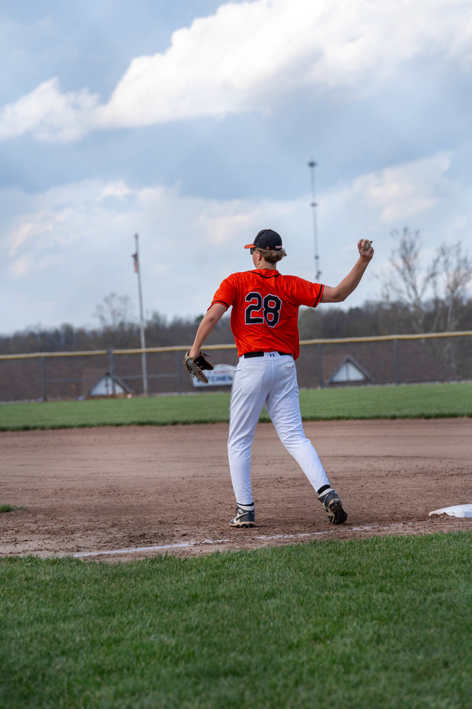 WHS Baseball takes on Webb City