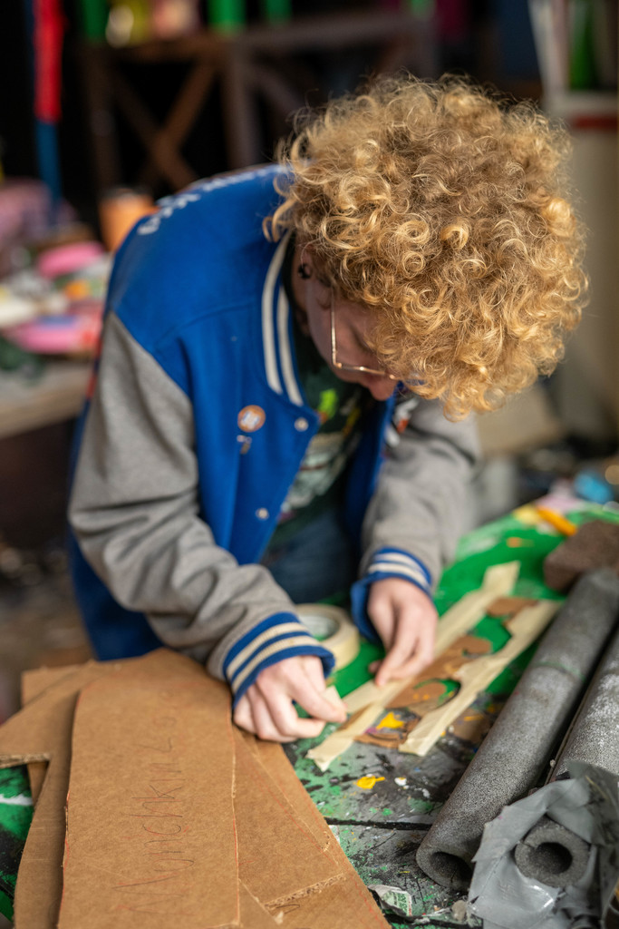  WHS students rehearse for "Dorothy in Wonderland"