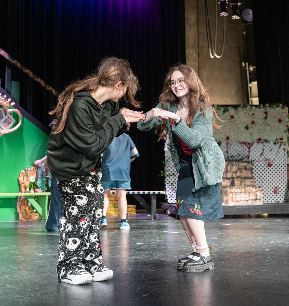  WHS students rehearse for "Dorothy in Wonderland"