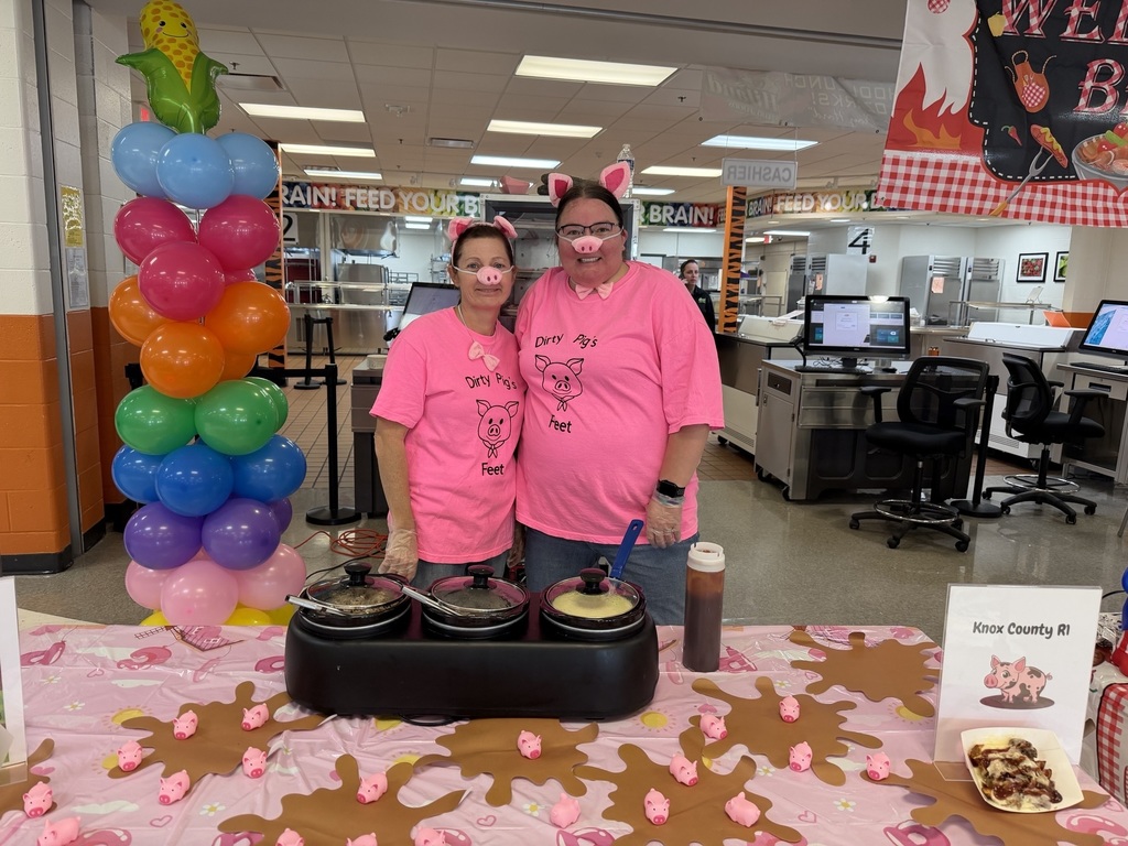 OPAA! hosted the Murphy Territory Recipe Contest at Waynesville High School on April 8, 2026. WHS students were among the judges who were able to sample and vote on the creativity and talent of the food services team members.     The winner was Dustin Hibler, DNS at Hamilton RII, whose BBQ mac and cheese wrap earned top honors. He will advance to represent this territory at the company-wide contest later this month in Turner, Kan.   