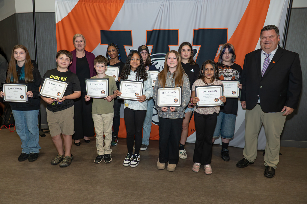 14 students recognized for having artwork published